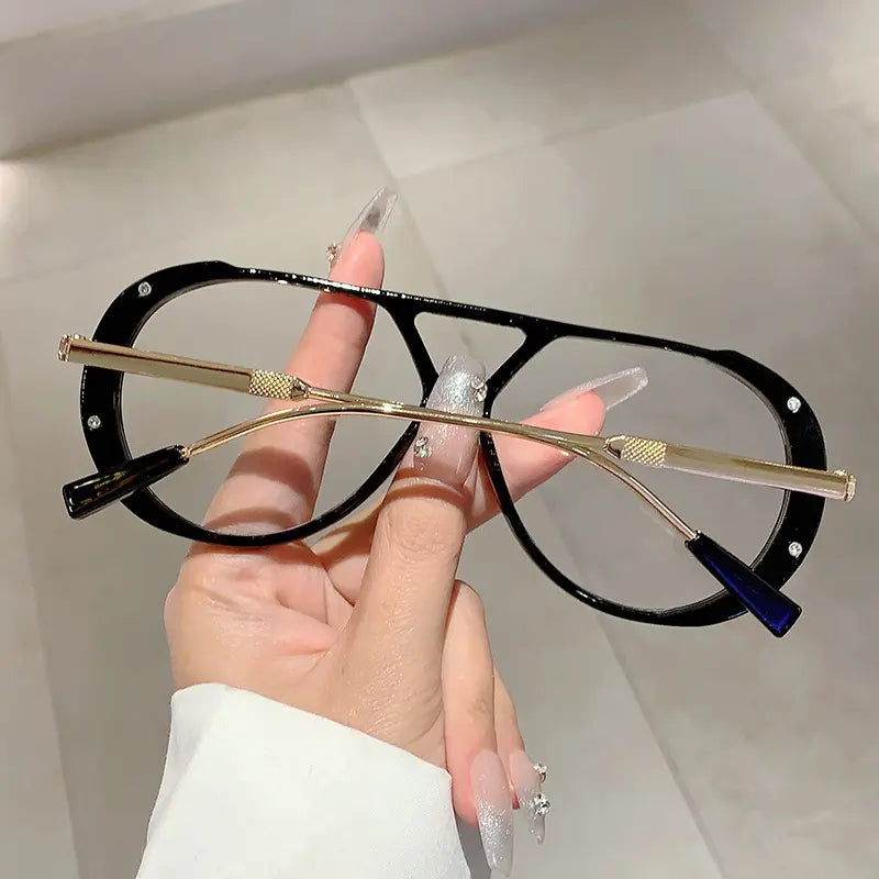 2026 New Y2K Retro Tortoise Shell Polarized Sunglasses for Women, Lightweight Premium Square Frame Shades, Stylish Casual Summer Eyewear Perfect for Beach Vacation Summer Outfits.